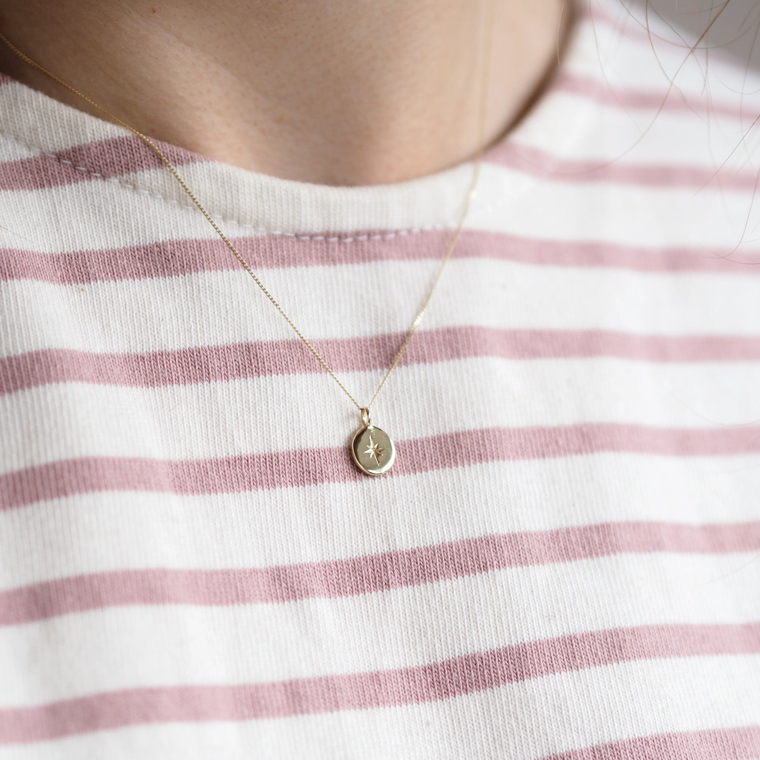 Small Oval Star Necklace in Solid 9ct Gold